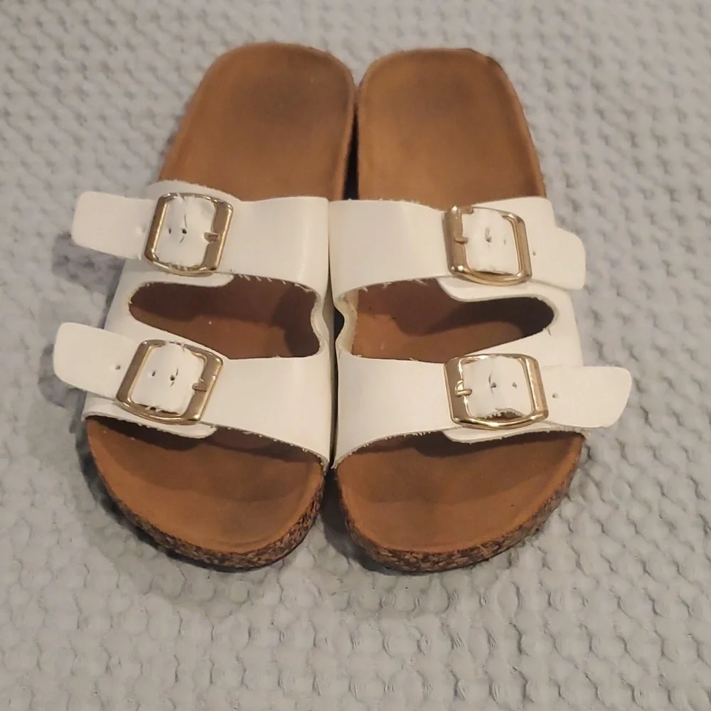 White Sandals Size 4 (3)